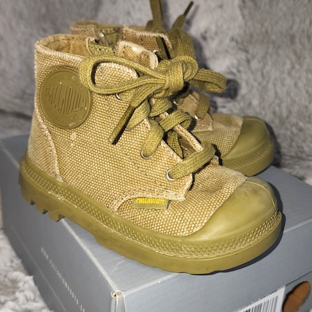 Palladium baby Shoes size 5